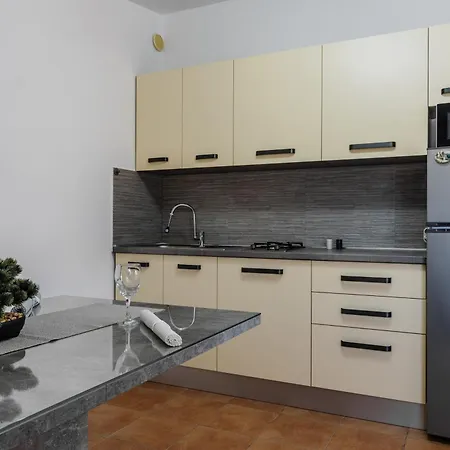 Sostaric Appartement *